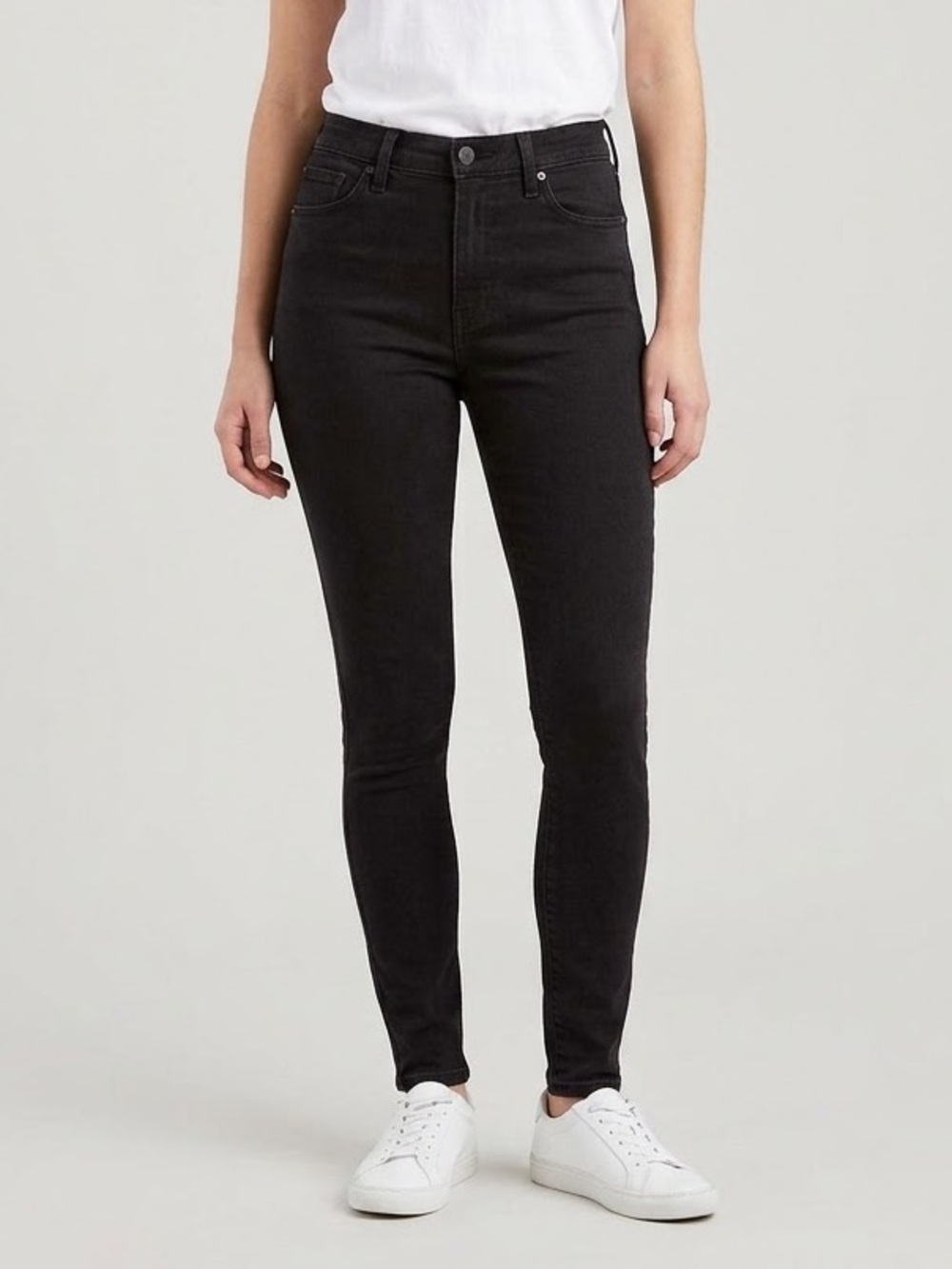 Hudson Super Skinny Black Jeans. Size 30